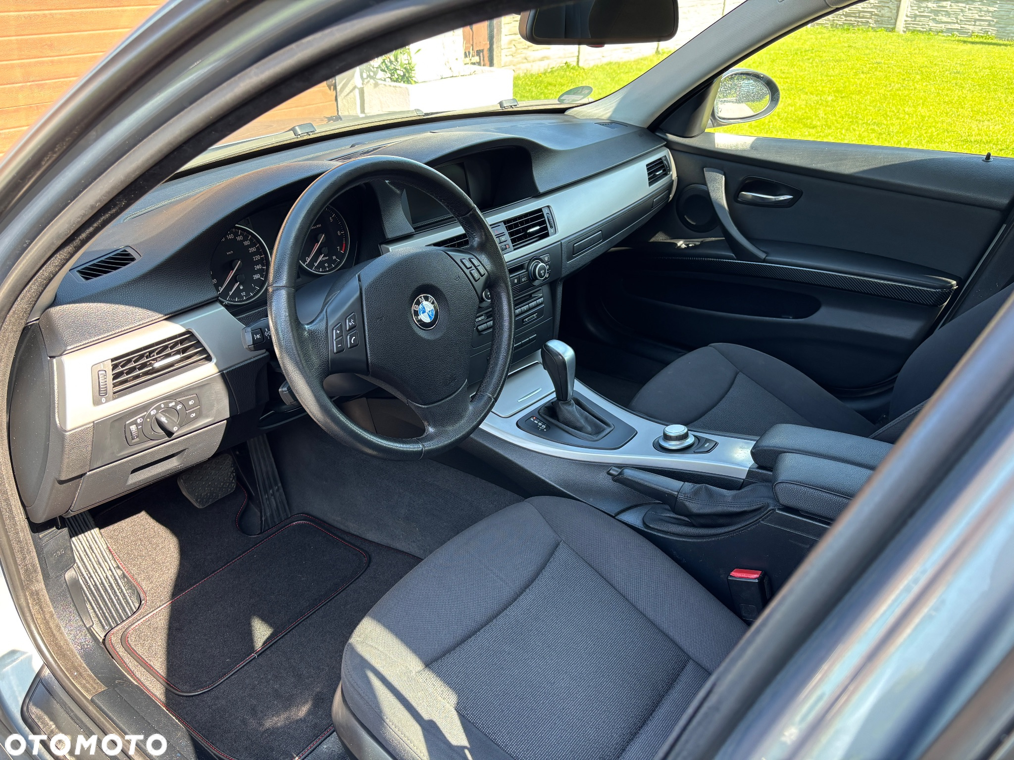BMW Seria 3 318i Edition Exclusive - 14