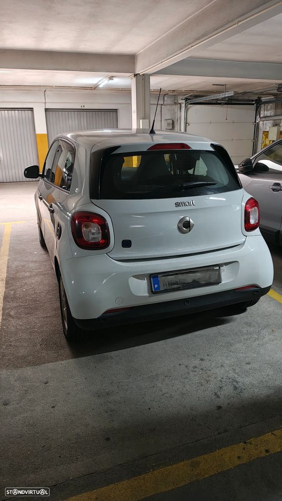 Smart ForFour EQ - 3
