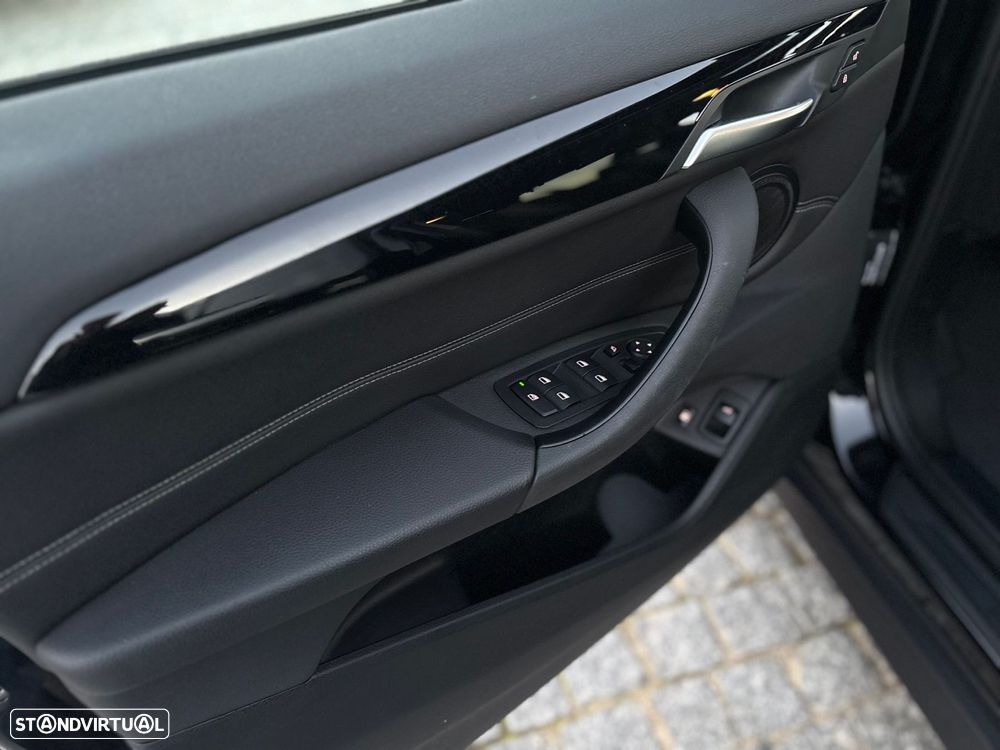 BMW X1 25 e xDrive Line Sport - 12