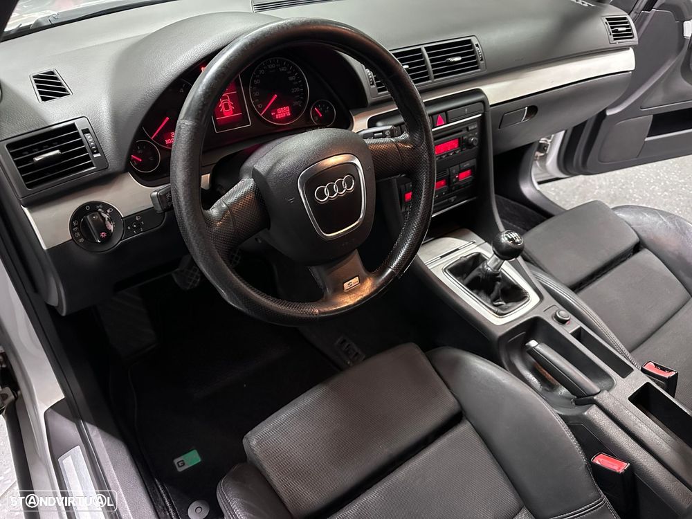 Audi A4 Avant 2.0 TDI S-line - 4