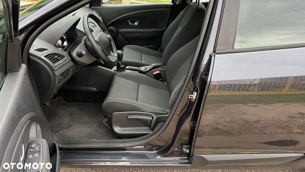 Renault Megane 1.6 16V Authentique - 8