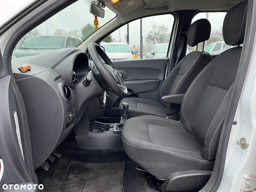 Dacia Lodgy 1.6 SCe Laureate S&S - 21