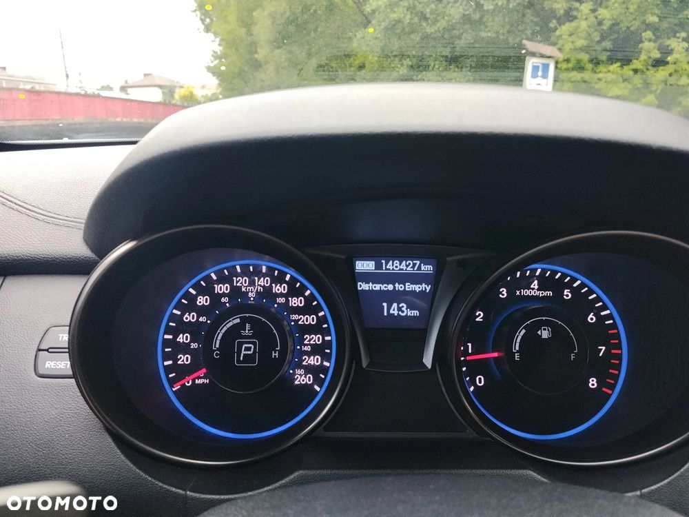 Hyundai Genesis Coupe - 10