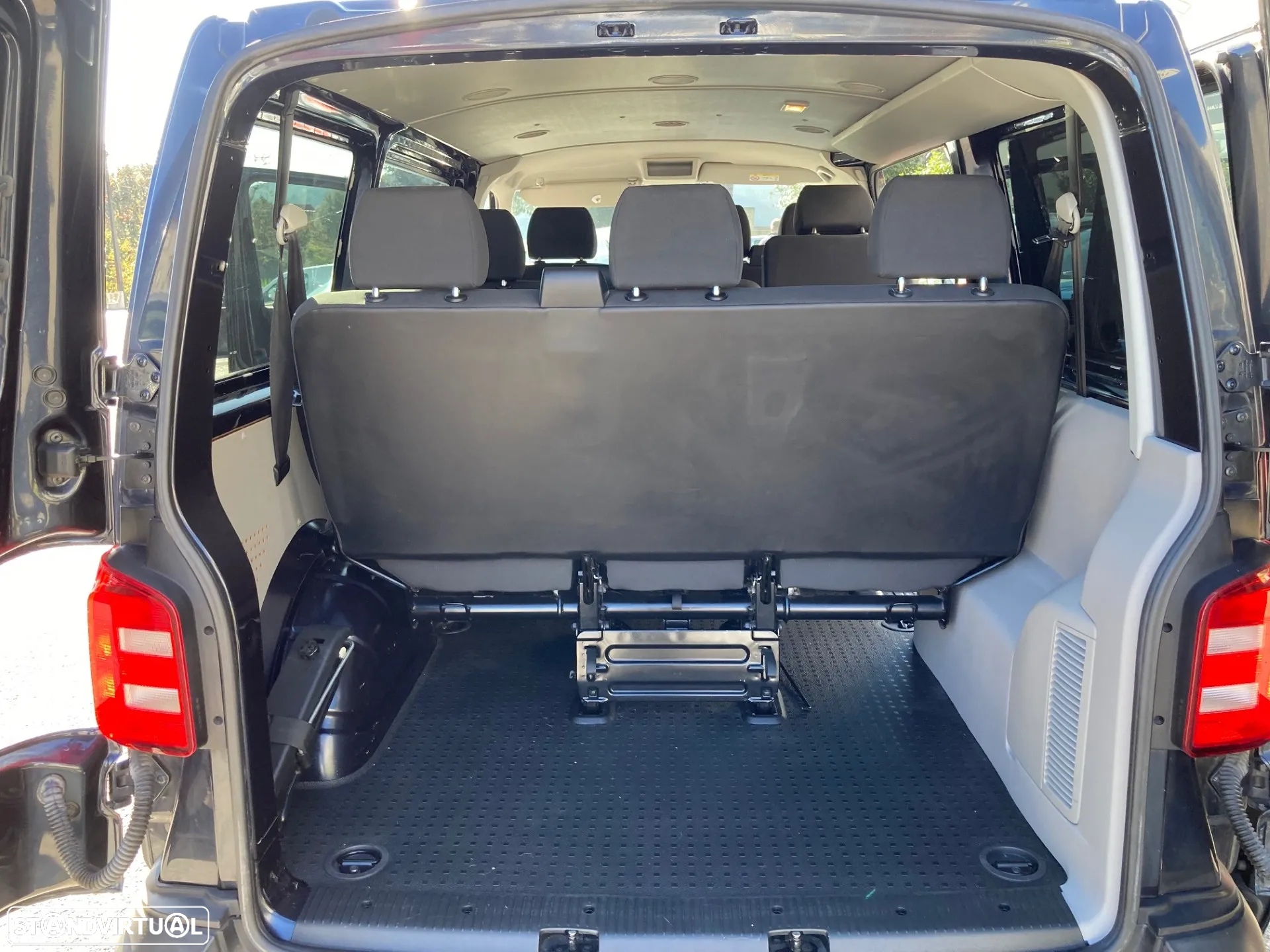 VW Transporter 2.0 TDI Extra AC - 6
