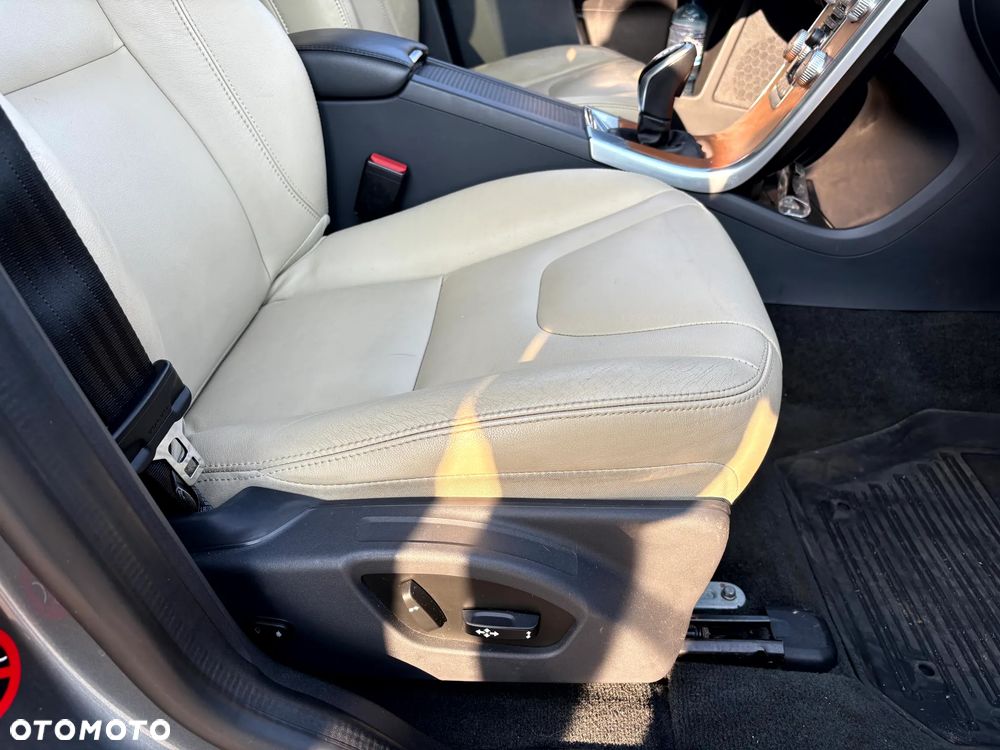 Volvo XC 60 T6 AWD Geartronic Linje Inscription - 22
