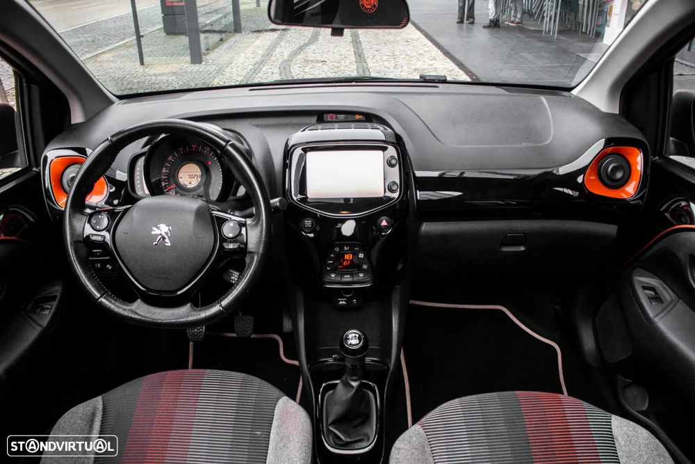 Peugeot 108 1.2 PureTech Top! Roland Garros - 32