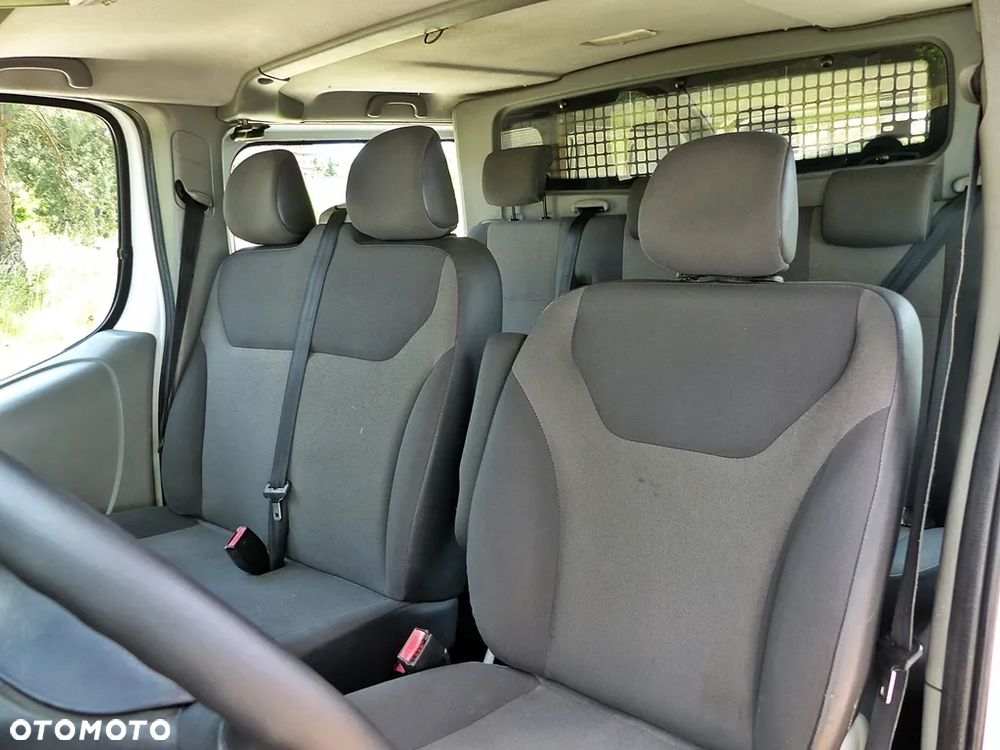 Renault Trafic - 25