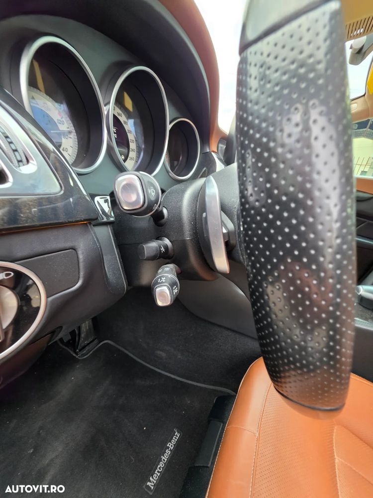 Mercedes-Benz CLS 350 d 4MATIC Aut - 26
