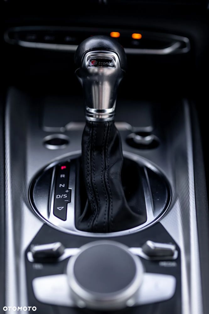 Audi TT Coupé - 19