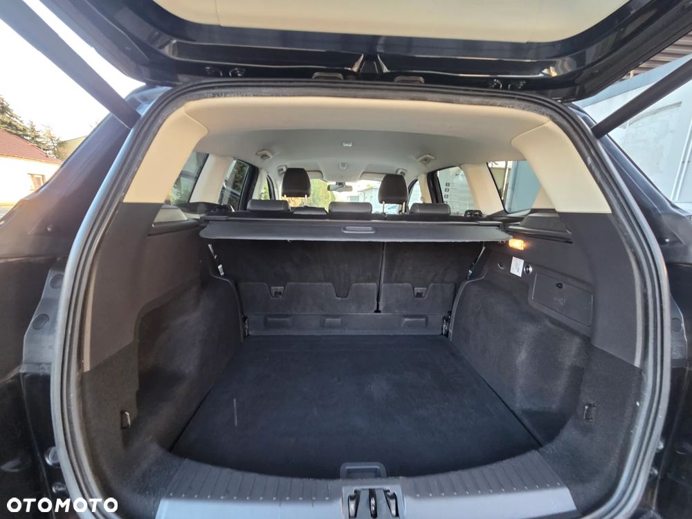 Ford Kuga 2.0 TDCi 2x4 Titanium - 31