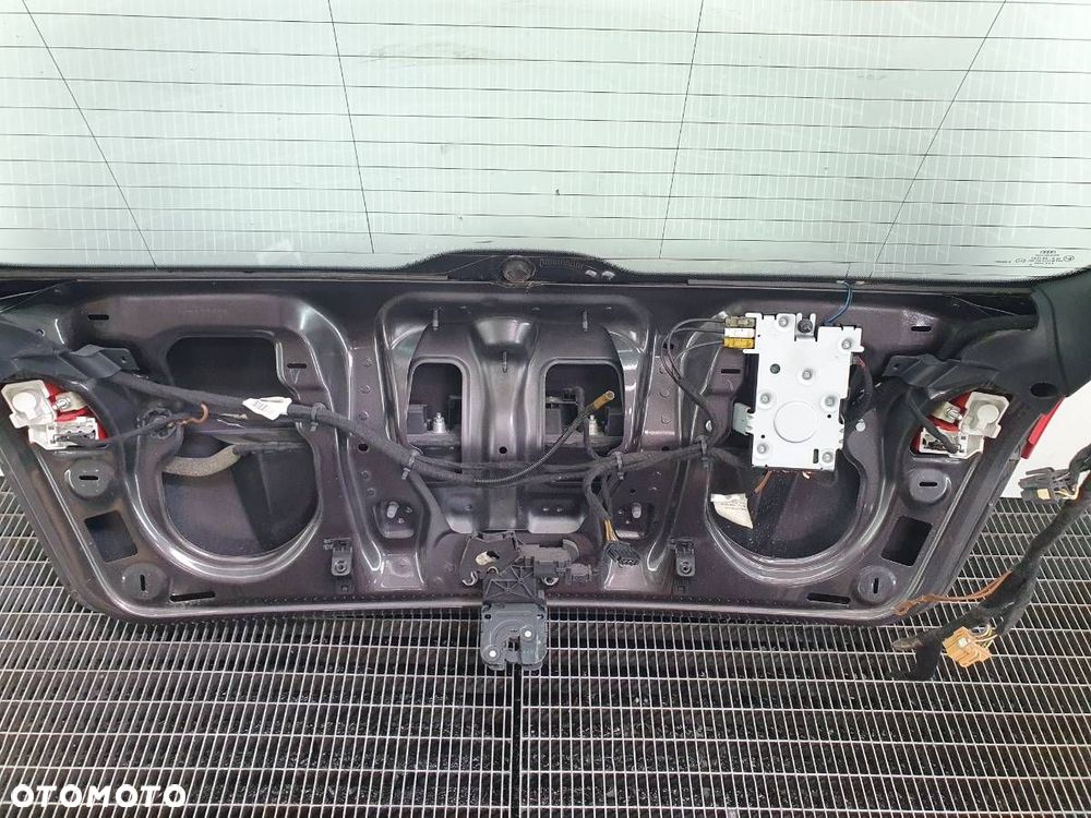 KLAPA TYŁ BAGAŻNIKA AUDI A3 8P 5D 2005 EUROPA - 13