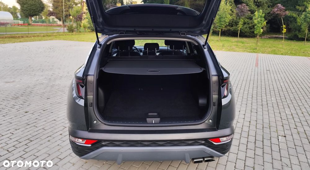 Hyundai Tucson 1.6 T-GDi HEV Executive 2WD - 39
