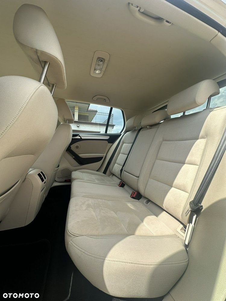 Volkswagen Golf - 20