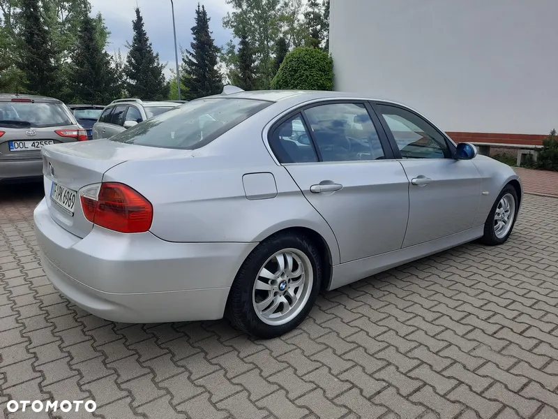 BMW Seria 3 325i - 3