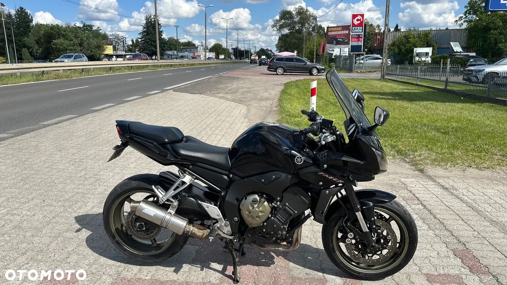 Yamaha FZ - 12