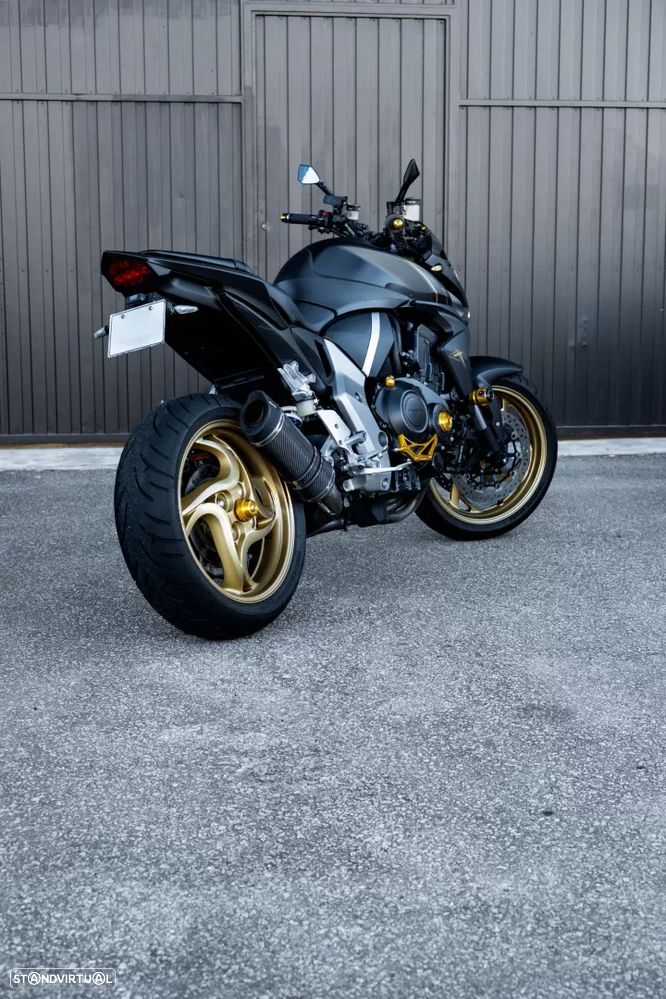 Honda CB CB1000R - 25