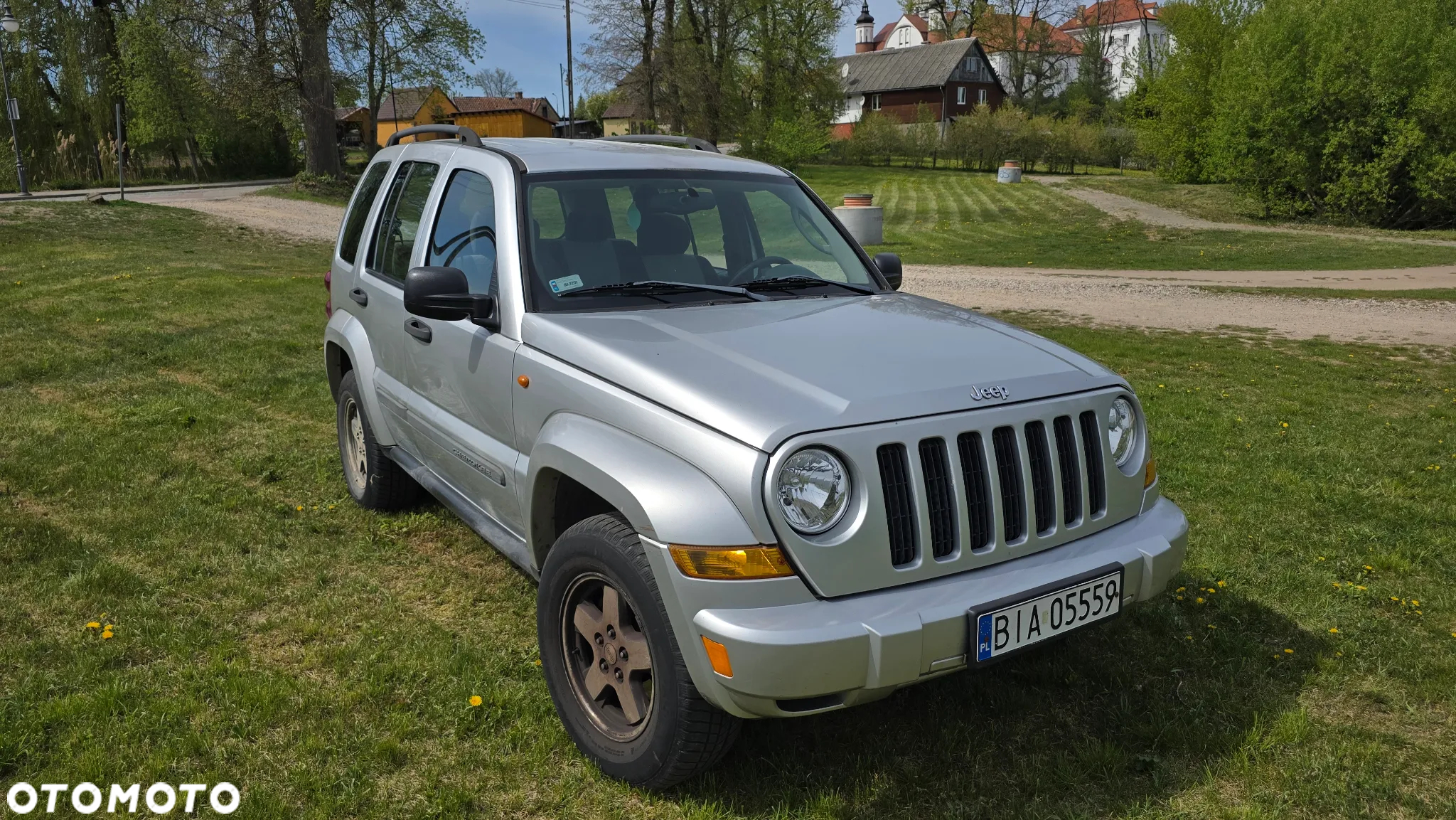 Jeep Cherokee 2.8 CRD Sport - 28