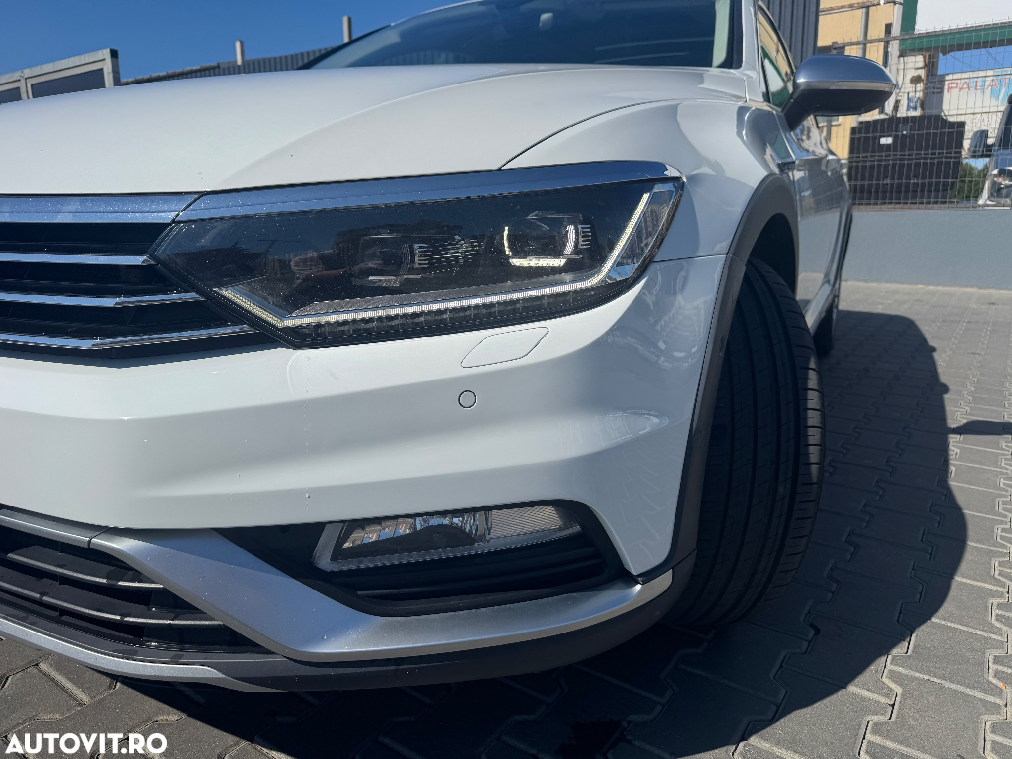 Volkswagen Passat Variant 2.0 TDI DSG Highline - 2