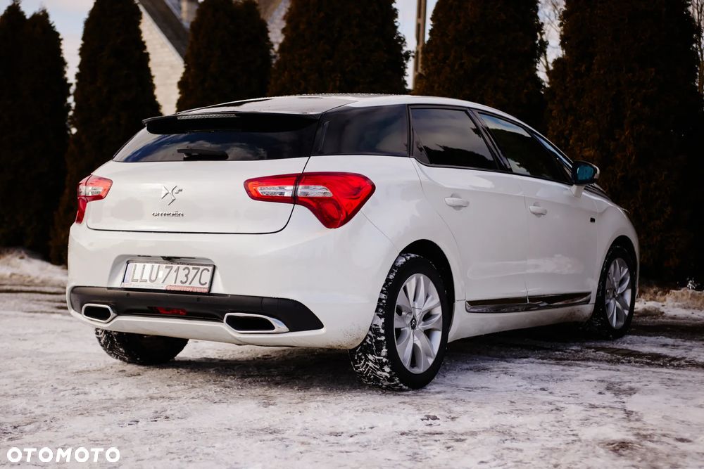 Citroën DS5 Hybrid4 EGS6 SportChic - 6