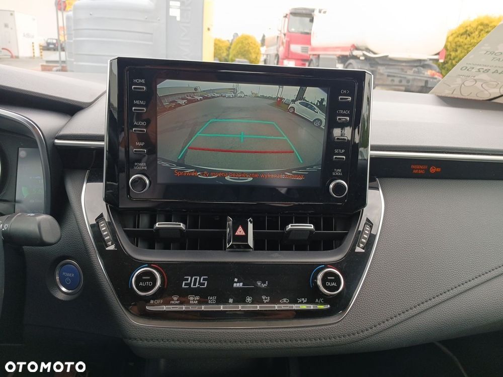 Toyota Corolla 1.8 Hybrid Comfort - 19