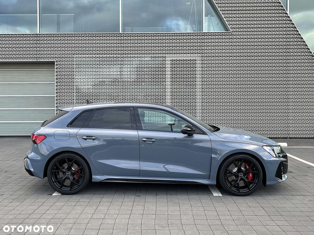 Audi RS3 Sportback - 11