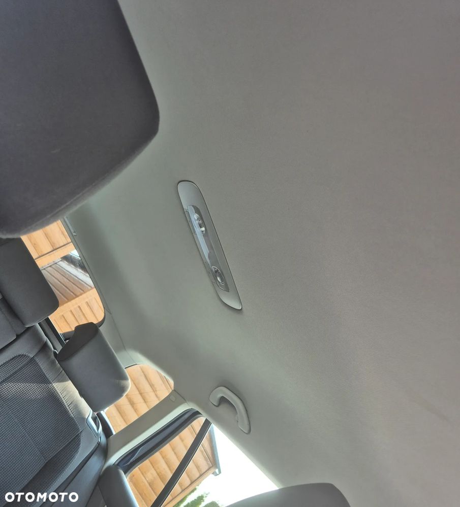 Volkswagen Golf 1.9 TDI DPF Comfortline - 16