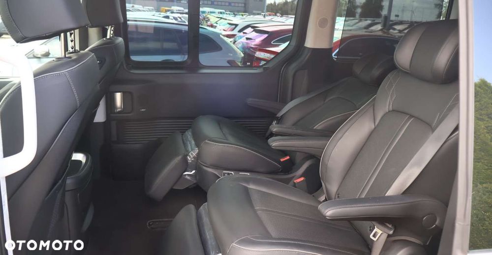 Hyundai Staria - 18