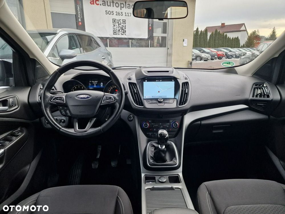 Ford Kuga 1.5 EcoBoost 2x4 Cool & Connect - 16