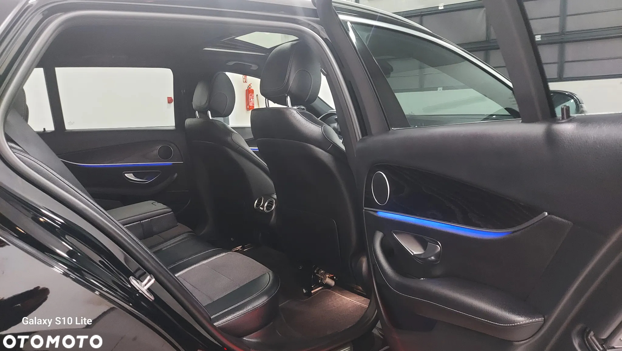 Mercedes-Benz Klasa E 300 de 4Matic 9G-TRONIC AMG Line - 5