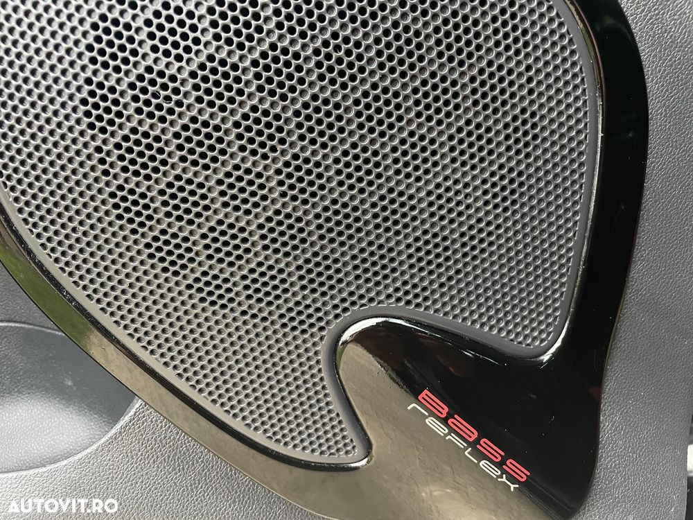 Renault Clio - 23