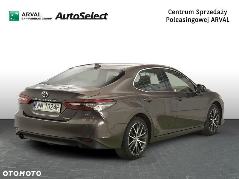 Toyota Camry 2.5 Hybrid Executive CVT - 6