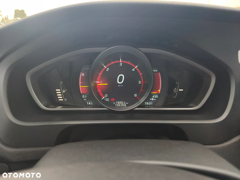 Volvo V40 D2 Summum - 9