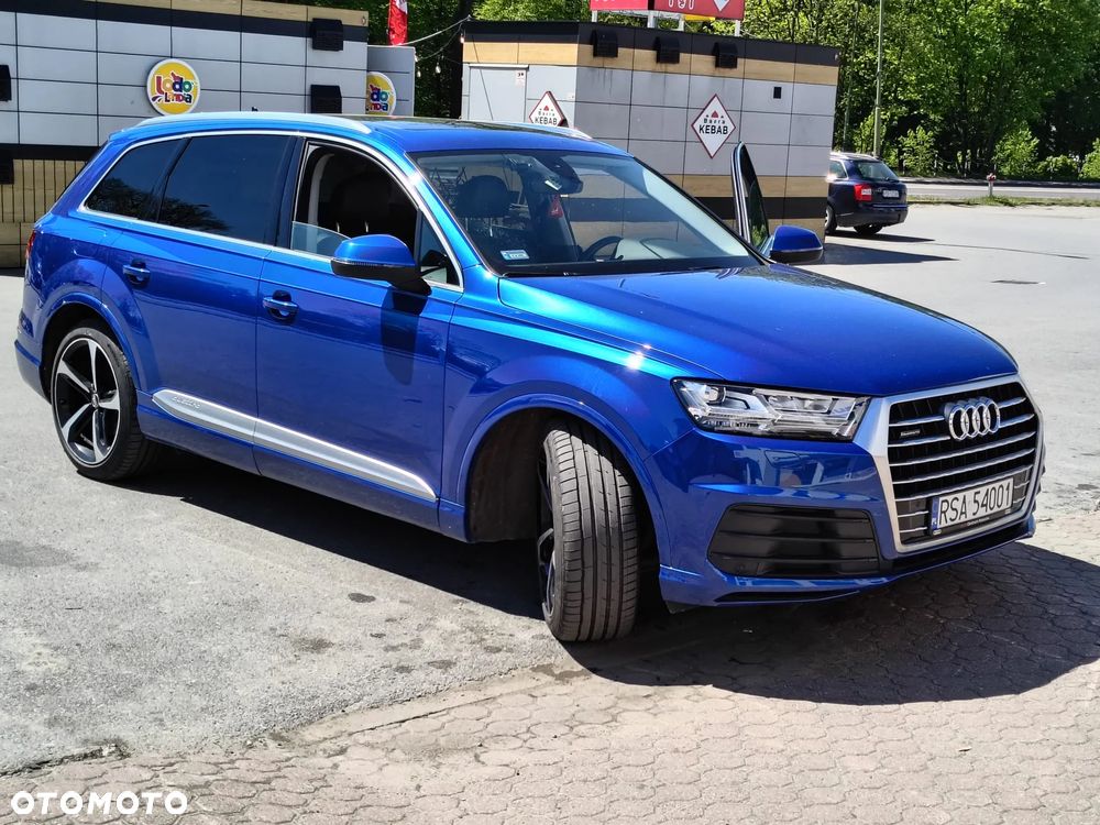 Audi Q7 - 1