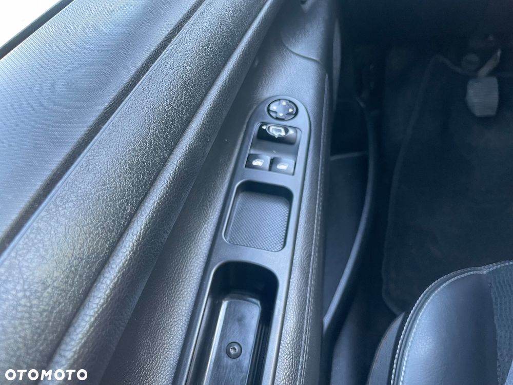 Peugeot 207 120 VTi Premium - 30