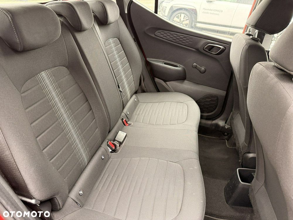 Hyundai i10 - 11
