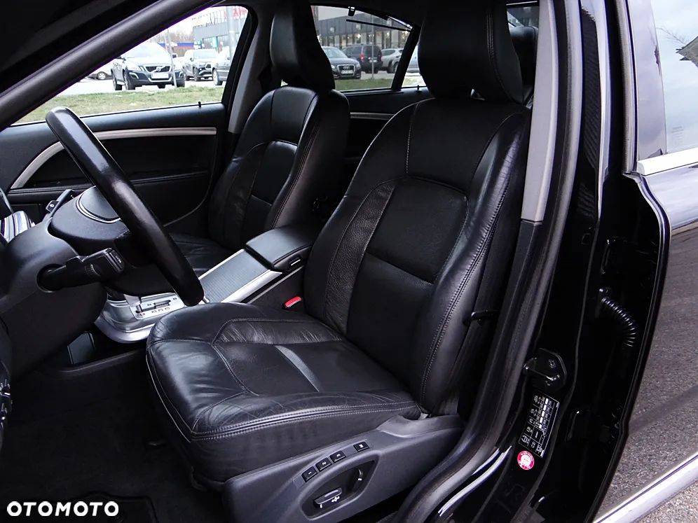 Volvo S60 D3 Geartronic Summum - 32