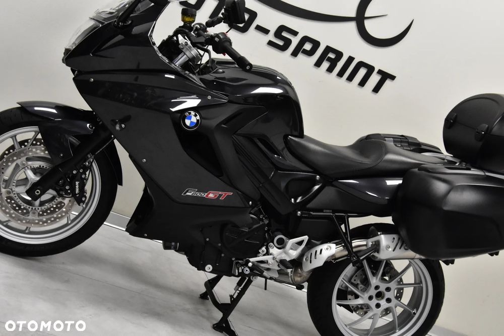 BMW F - 15