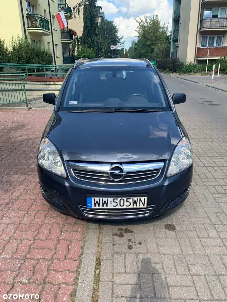 Opel Zafira - 2