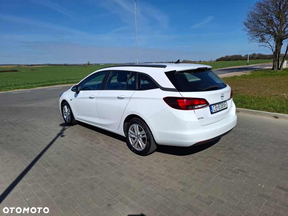 Opel Astra 1.6 CDTI Dynamic - 4
