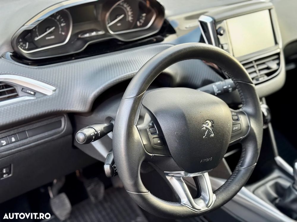Peugeot 2008 PureTech 82 Style - 11