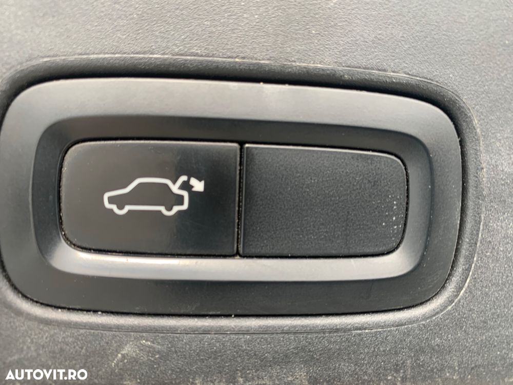 Volvo V90 D5 AWD Geartronic Momentum - 6