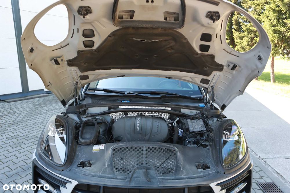 Porsche Macan - 12