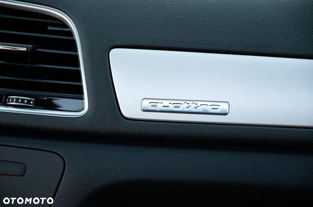 Audi Q3 2.0 TDI Quattro Design S tronic - 28