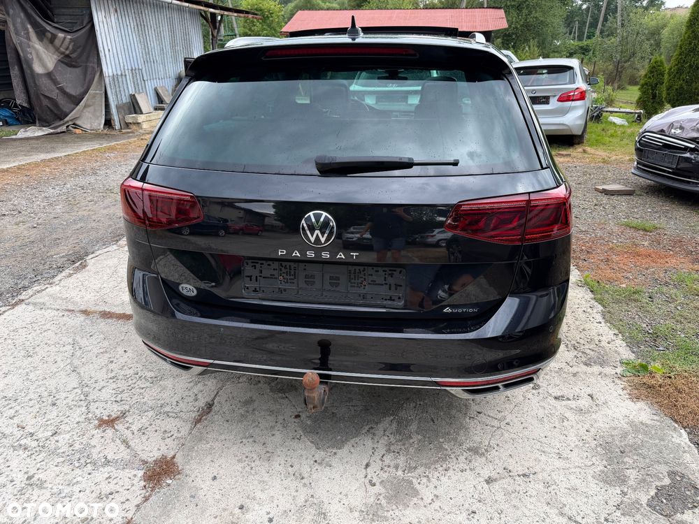 Volkswagen Passat Variant 2.0 TDI SCR DSG 4Motion Elegance - 22