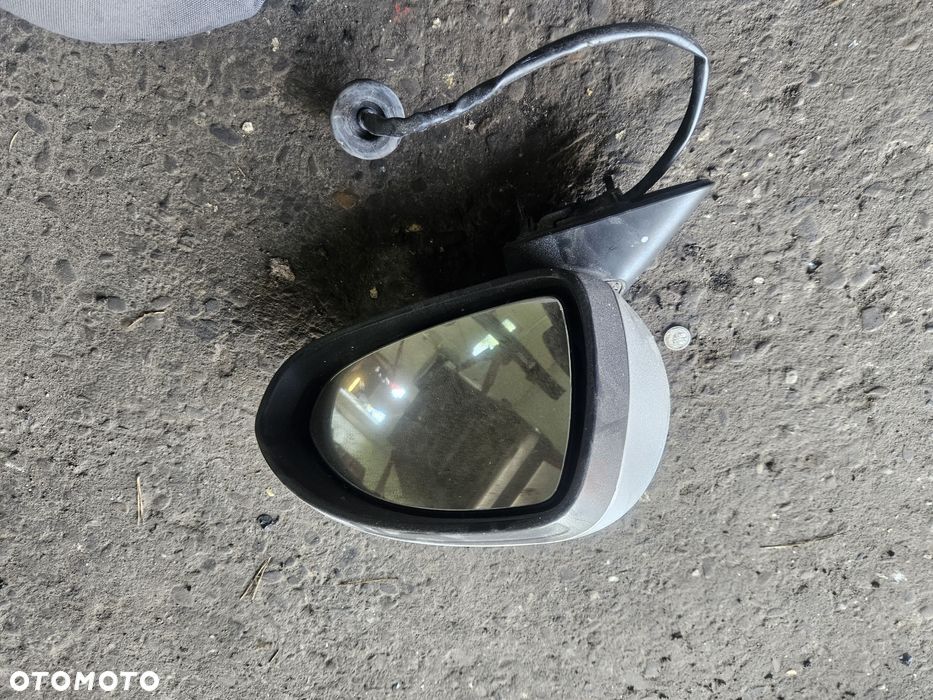 Corsa d Lusterko prawe - 2