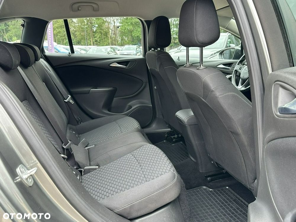 Opel Astra - 17