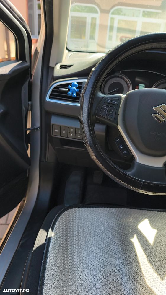 Suzuki S-Cross 1.4 Boosterjet MHEV Passion - 13