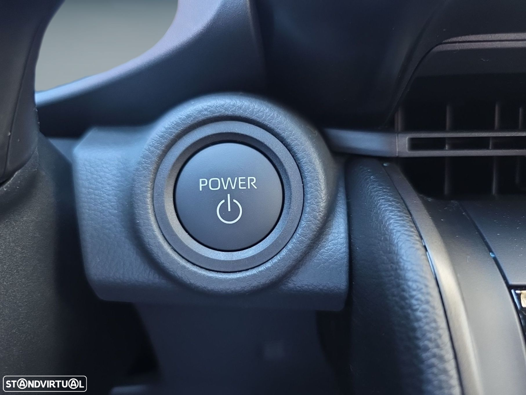 Toyota C-HR - 22