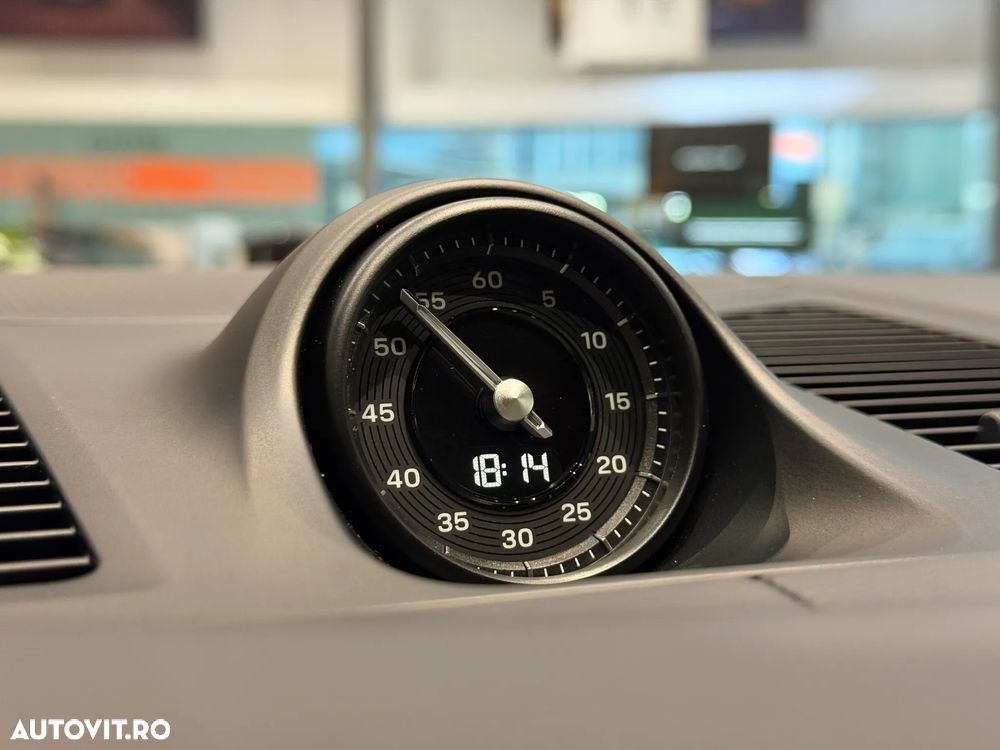 Porsche Cayenne - 22