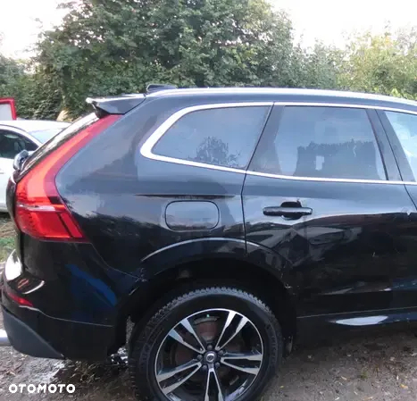 VOLVO XC60 II 17- BŁOTNIK ĆWIARTKA PRAWA TYŁ TYLNY TYLNA 717-46 POSZYCIE